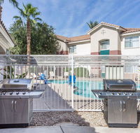 Hawthorn Suites by Wyndham Chandler - Tourism House