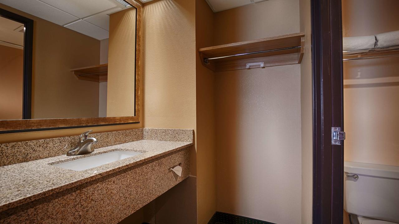 Best Western Inn Of Tempe - thumb 23