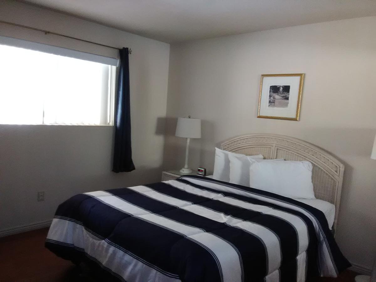 Hidden Palms Resort & Condominiums - thumb 11