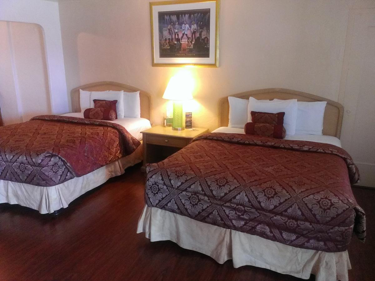 El Trovatore Motel - thumb 33