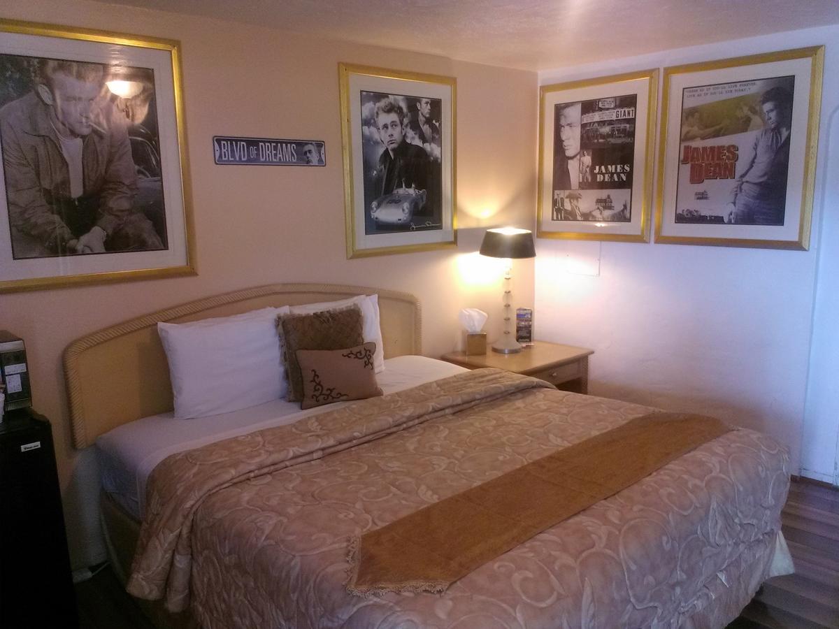 El Trovatore Motel - thumb 37