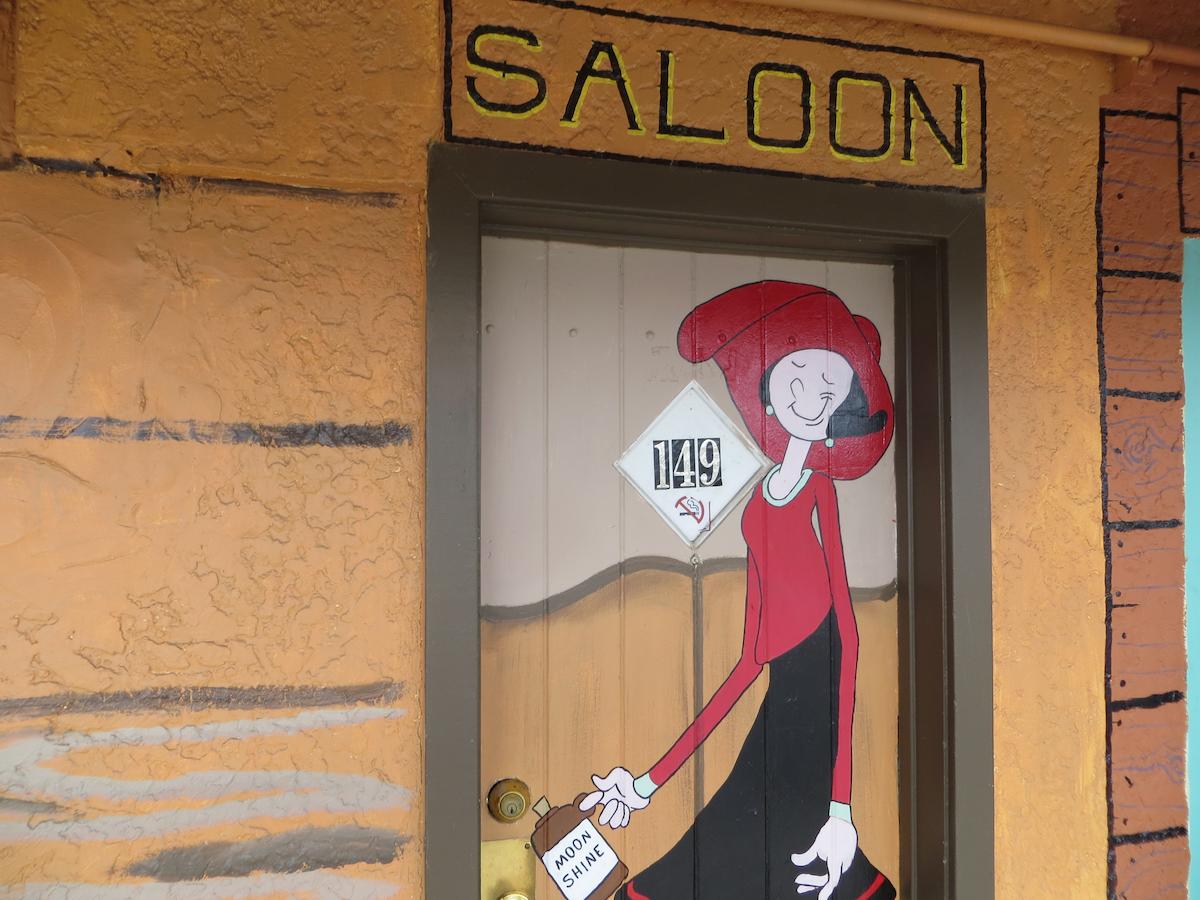 El Trovatore Motel - thumb 12