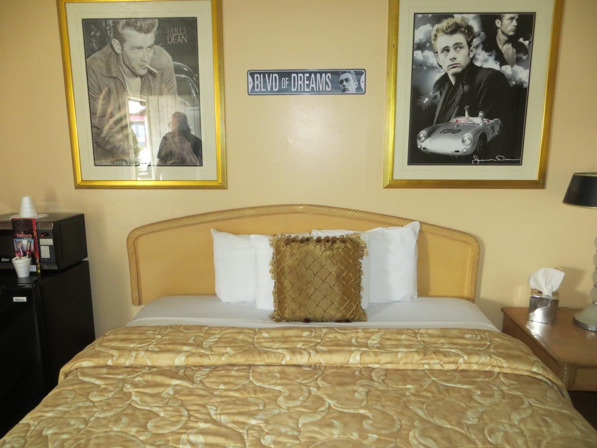 El Trovatore Motel - thumb 14