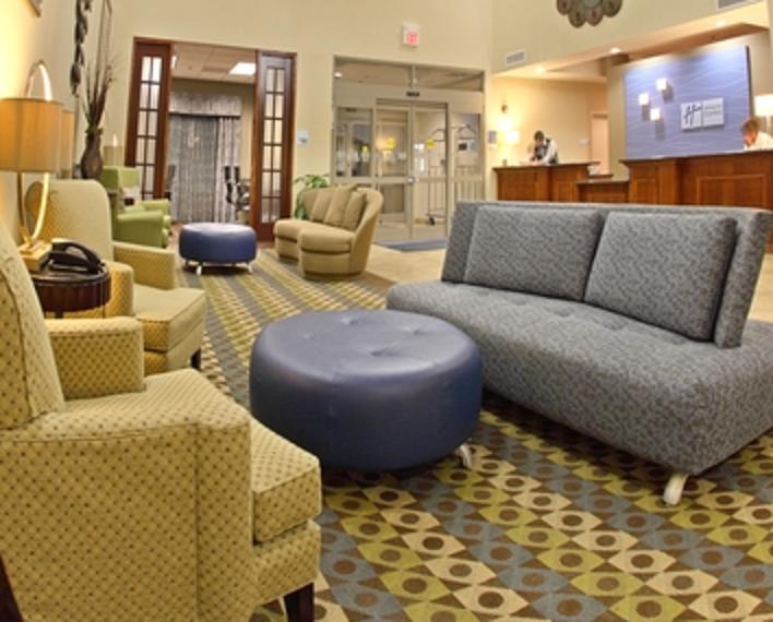 Holiday Inn Express & Suites Searcy - thumb 10