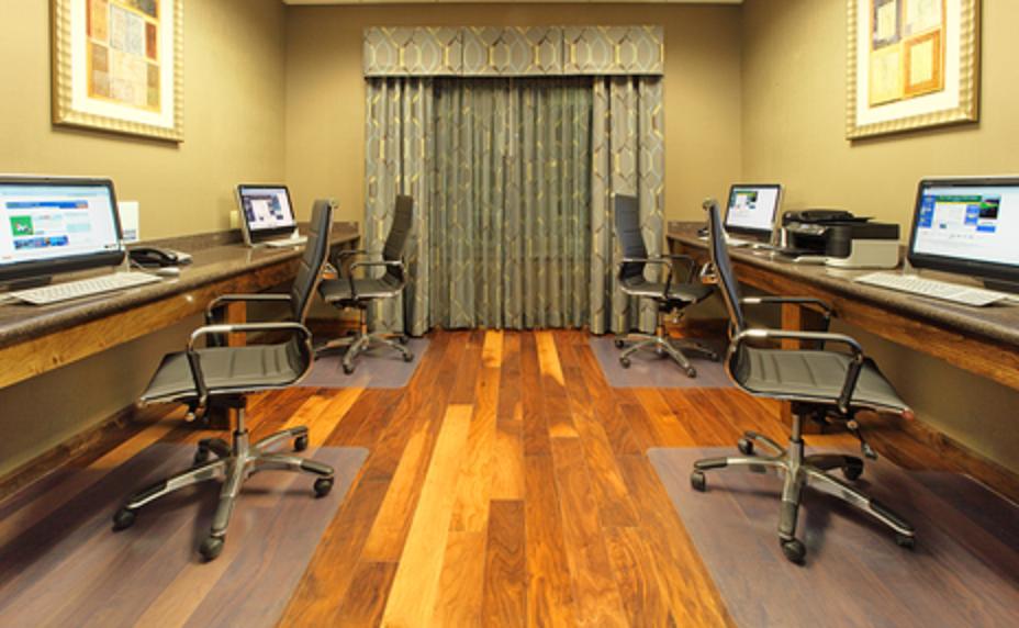 Holiday Inn Express & Suites Searcy - thumb 17