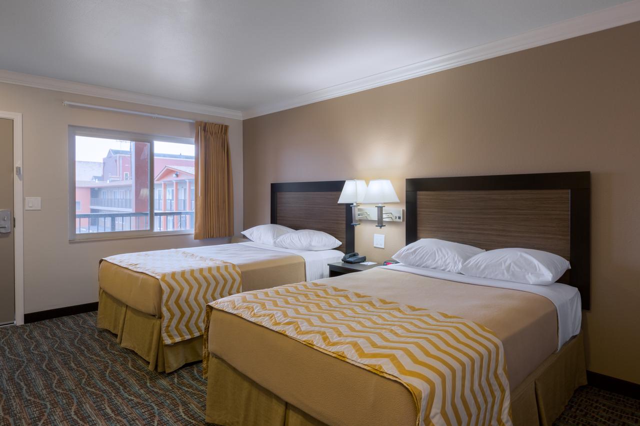 Travelodge By Wyndham Eureka - thumb 1