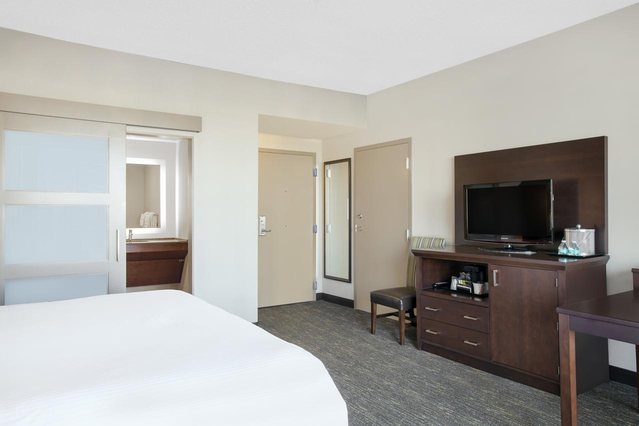 Wyndham San Diego Bayside - thumb 2