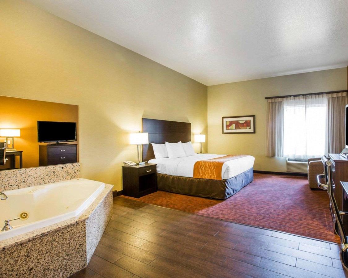 Comfort Suites Clovis - thumb 12