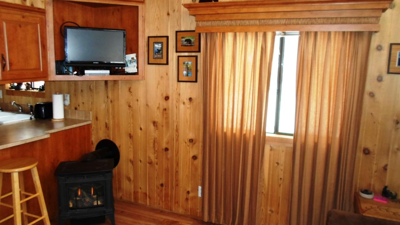 Cedar Pines Resort - thumb 2