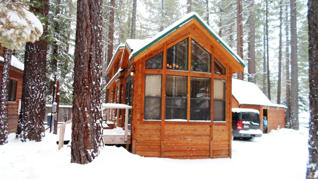 Cedar Pines Resort - thumb 38