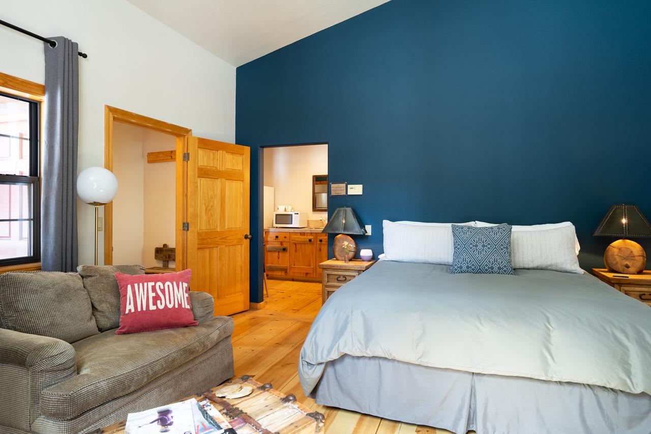 Black Bear Lodge - thumb 22