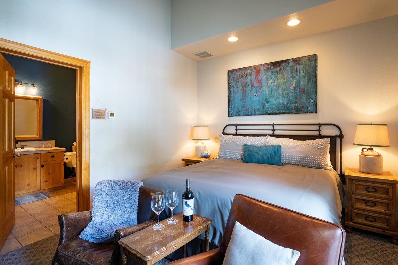 Black Bear Lodge - thumb 11