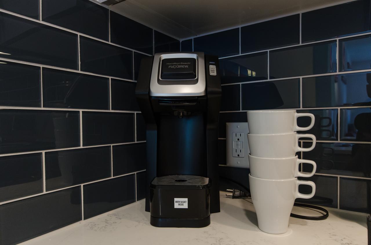 Wilshire West Suites - thumb 42