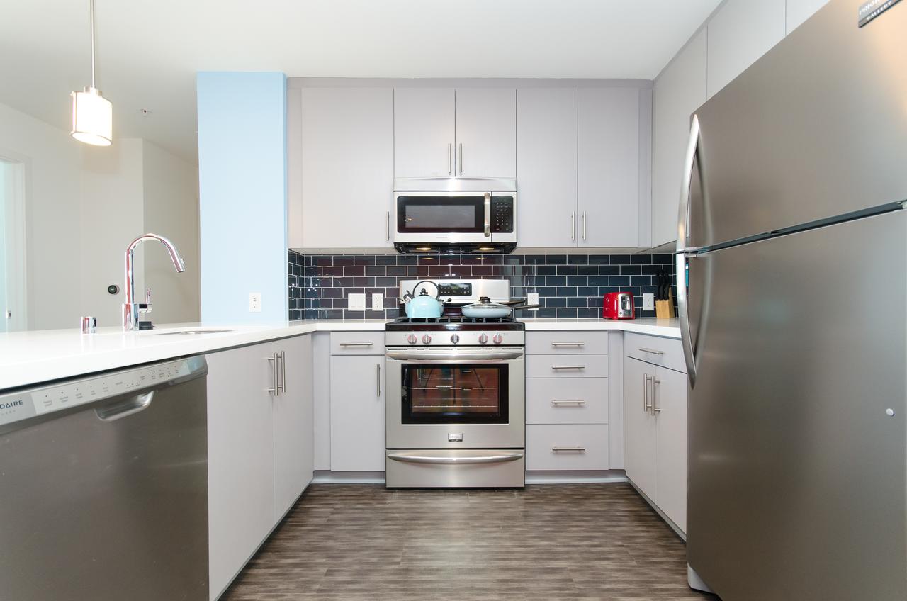 Wilshire West Suites - thumb 11