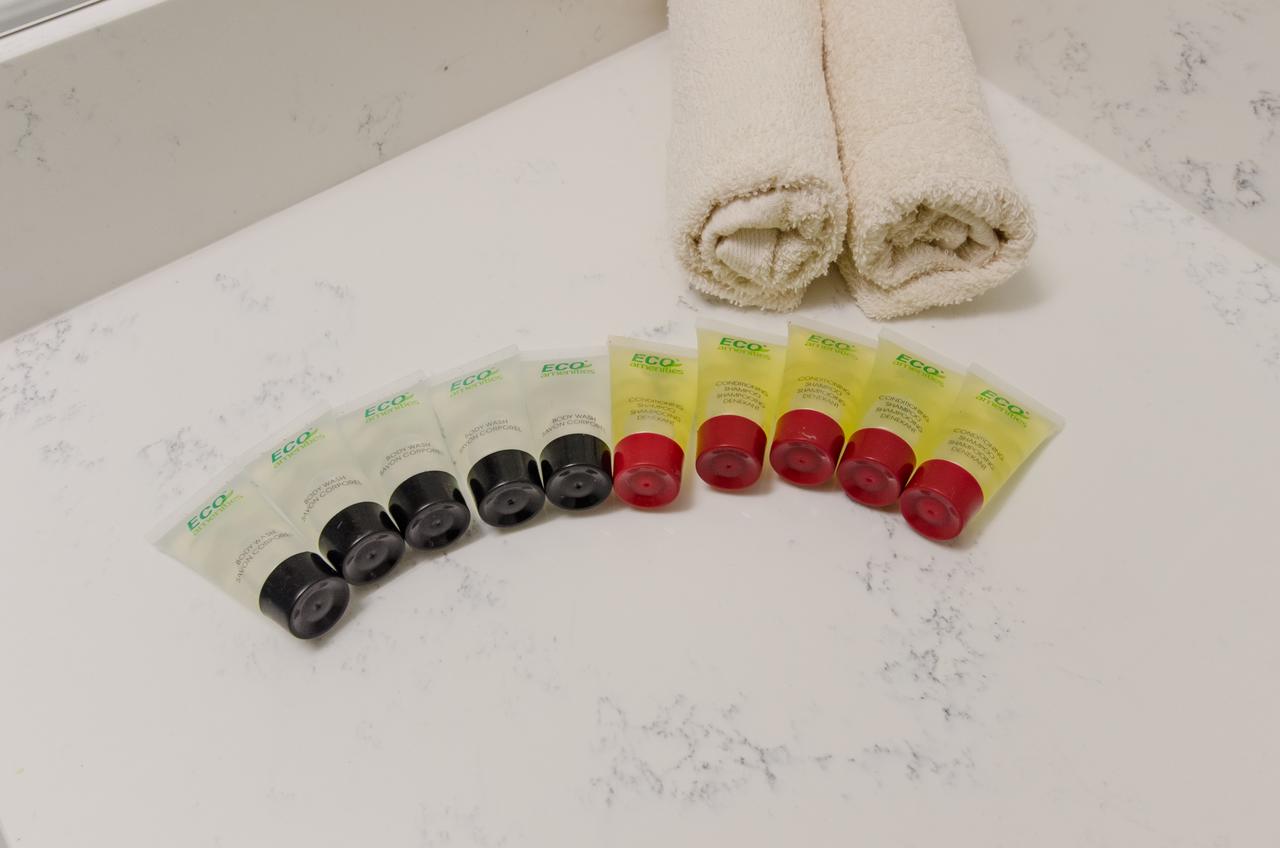 Wilshire West Suites - thumb 36