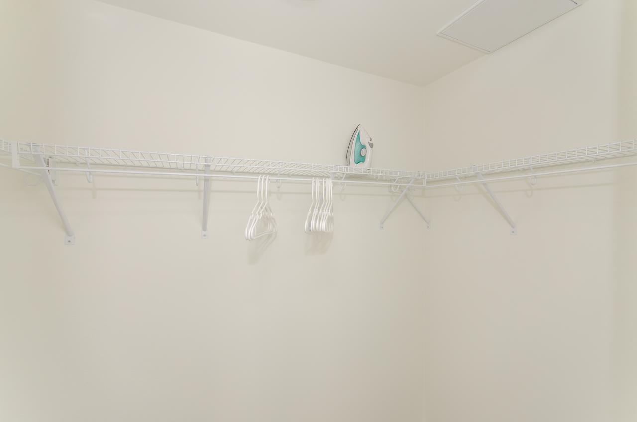 Wilshire West Suites - thumb 37