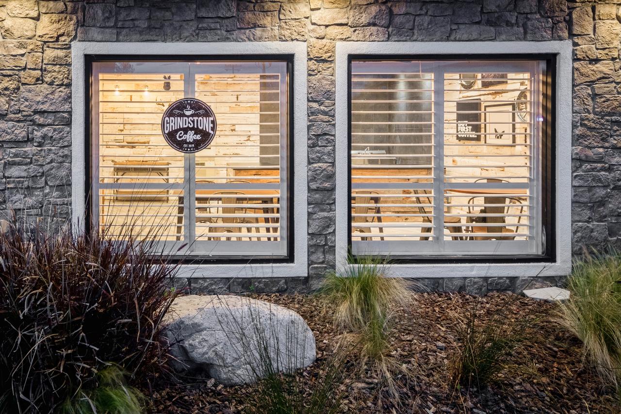 Stone Villa Inn - thumb 7