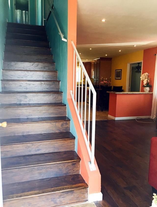 240 USC Turquoise House - thumb 4