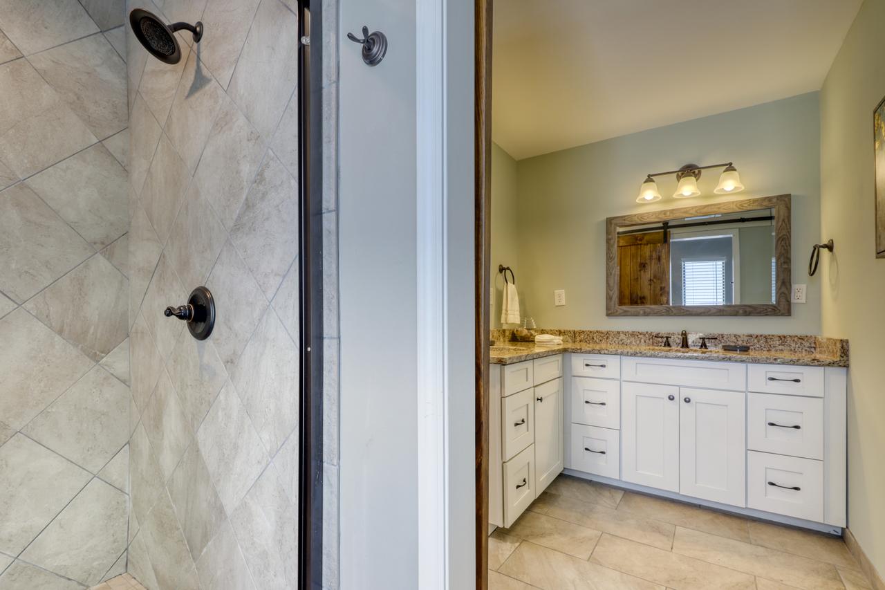 Almost Heaven - 6 Bed 7 Bath Vacation Home In Gulf Shores - thumb 23