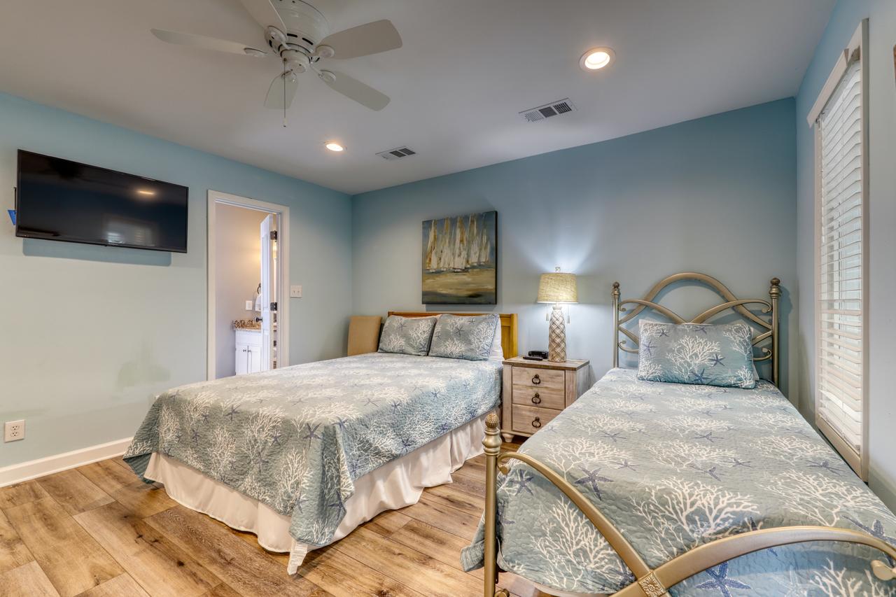 Almost Heaven - 6 Bed 7 Bath Vacation Home In Gulf Shores - thumb 36