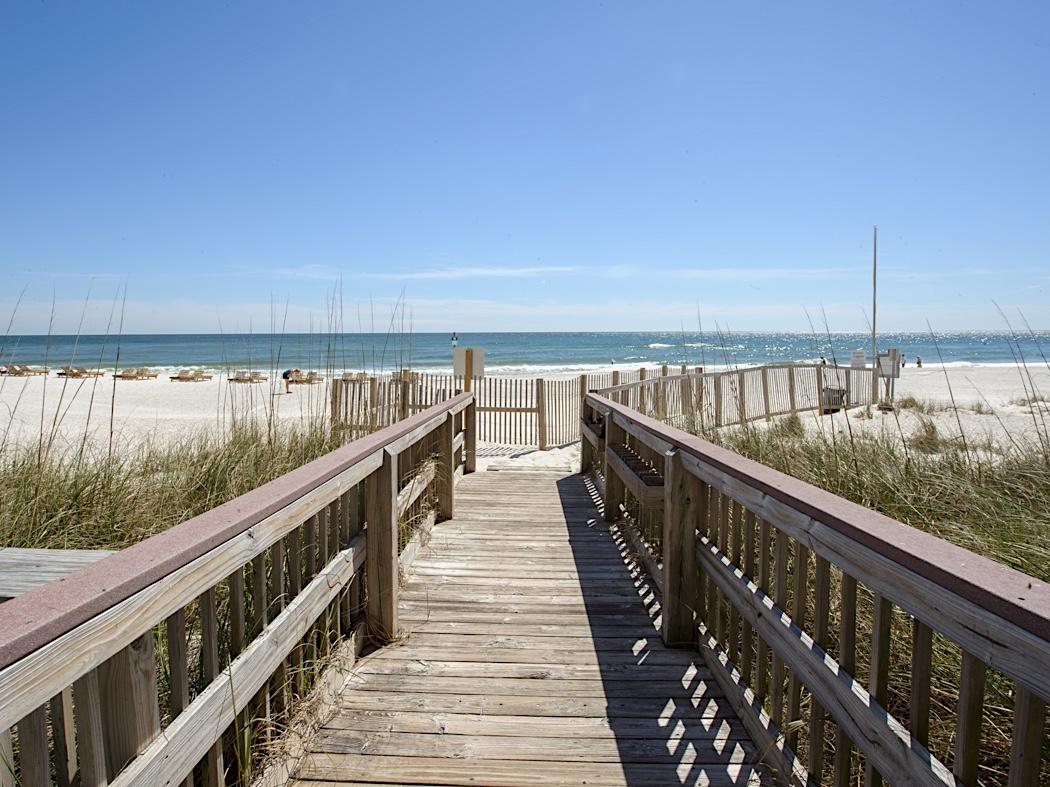 931 W Beach Blvd Condo - thumb 7