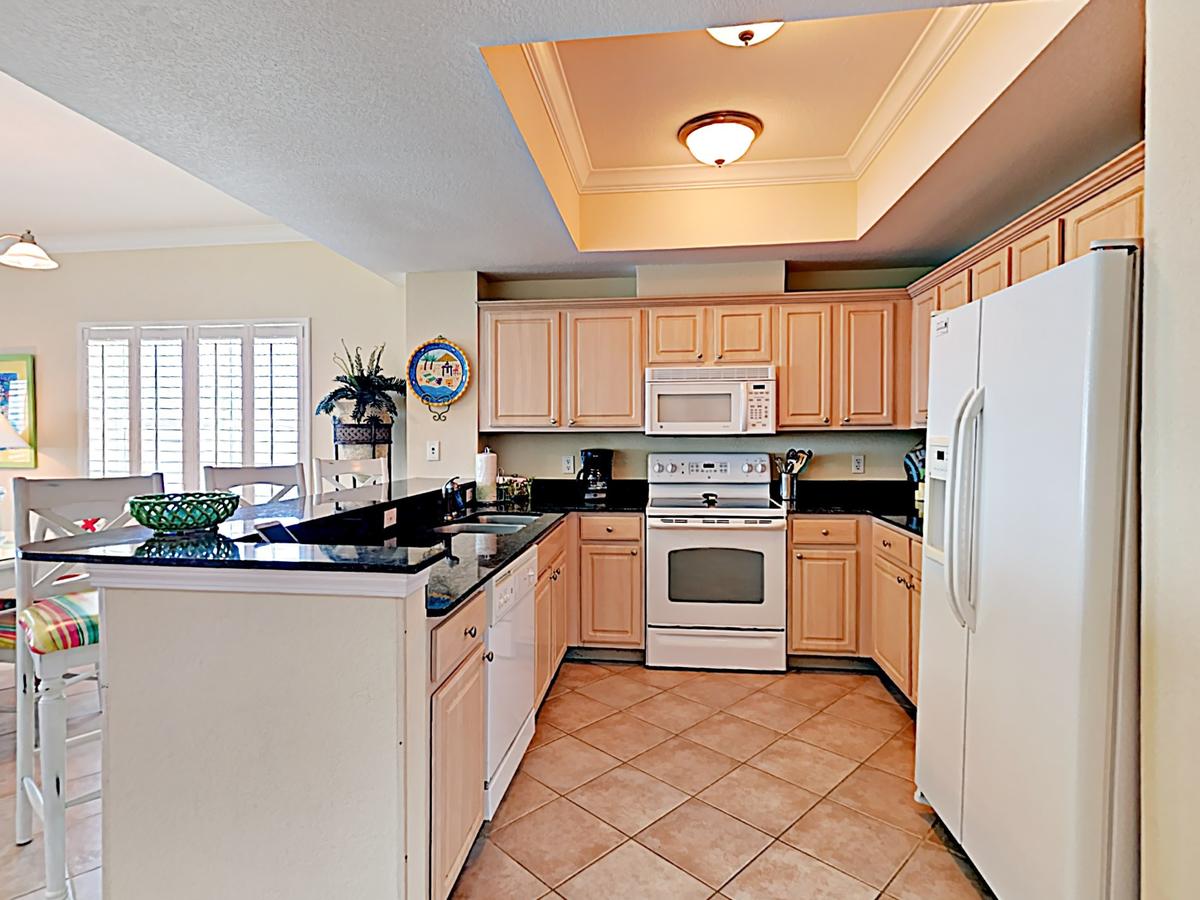 931 W Beach Blvd Condo - thumb 21
