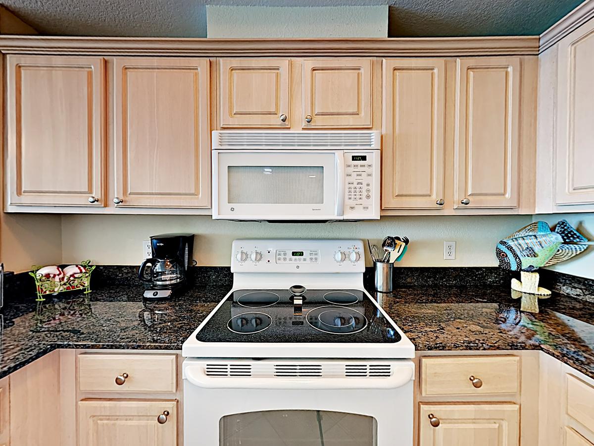 931 W Beach Blvd Condo - thumb 15