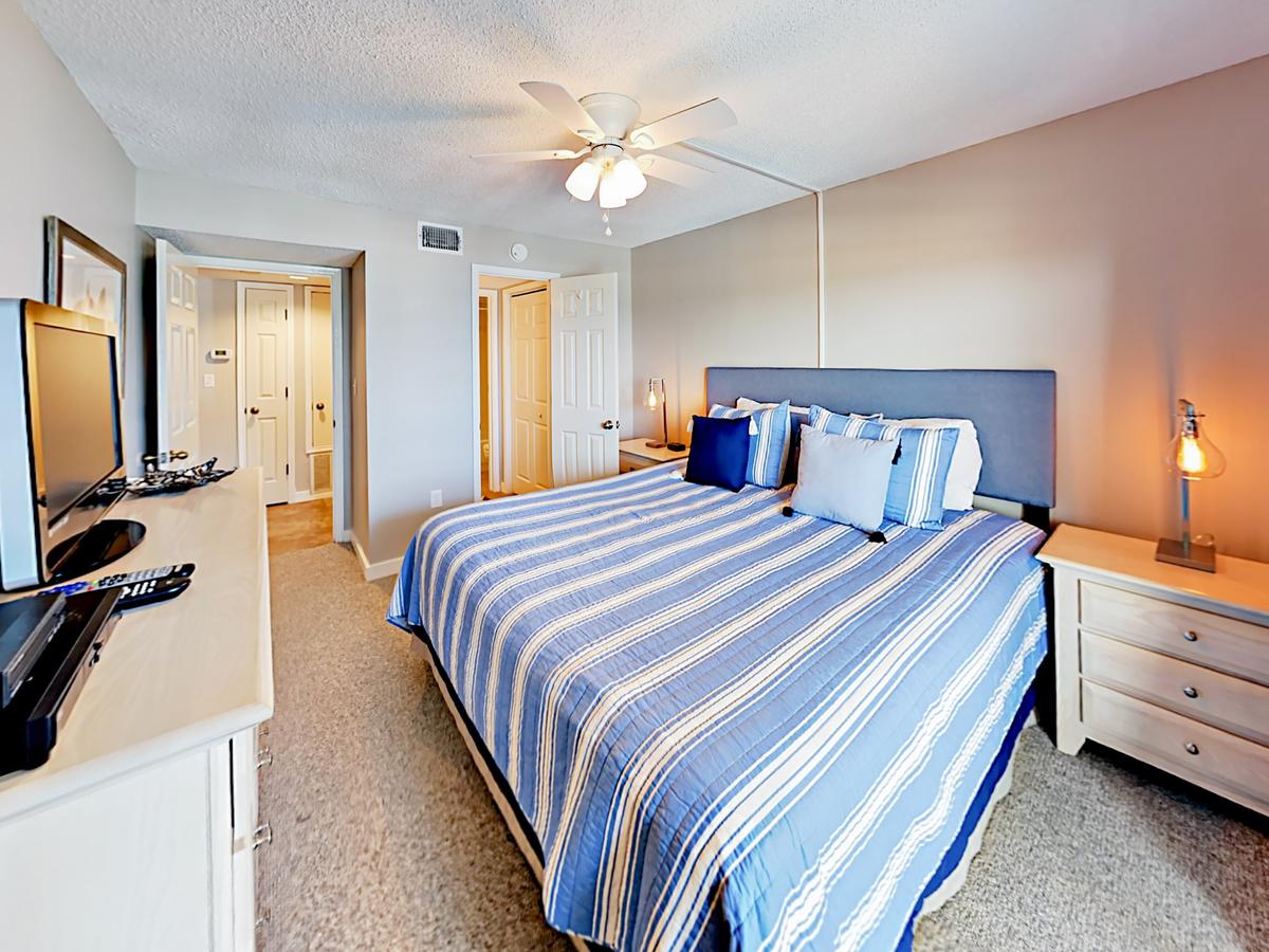 969 West Beach Blvd Condo Unit 1203 - thumb 12