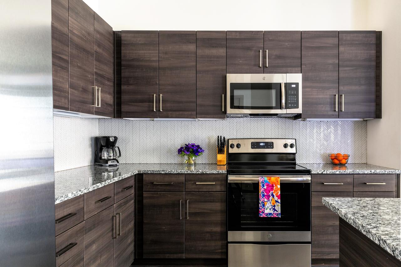 Stay Alfred At The District - thumb 29