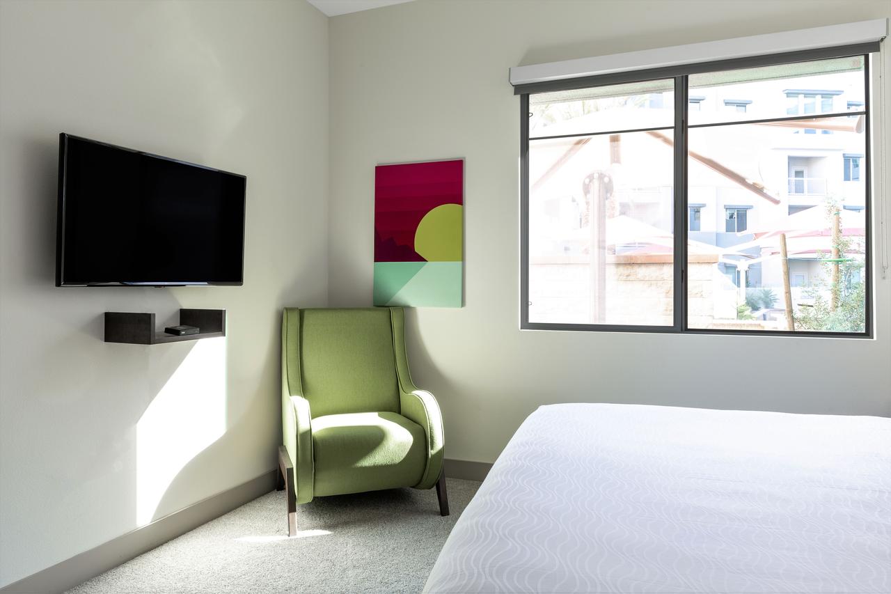 Stay Alfred At The District - thumb 14