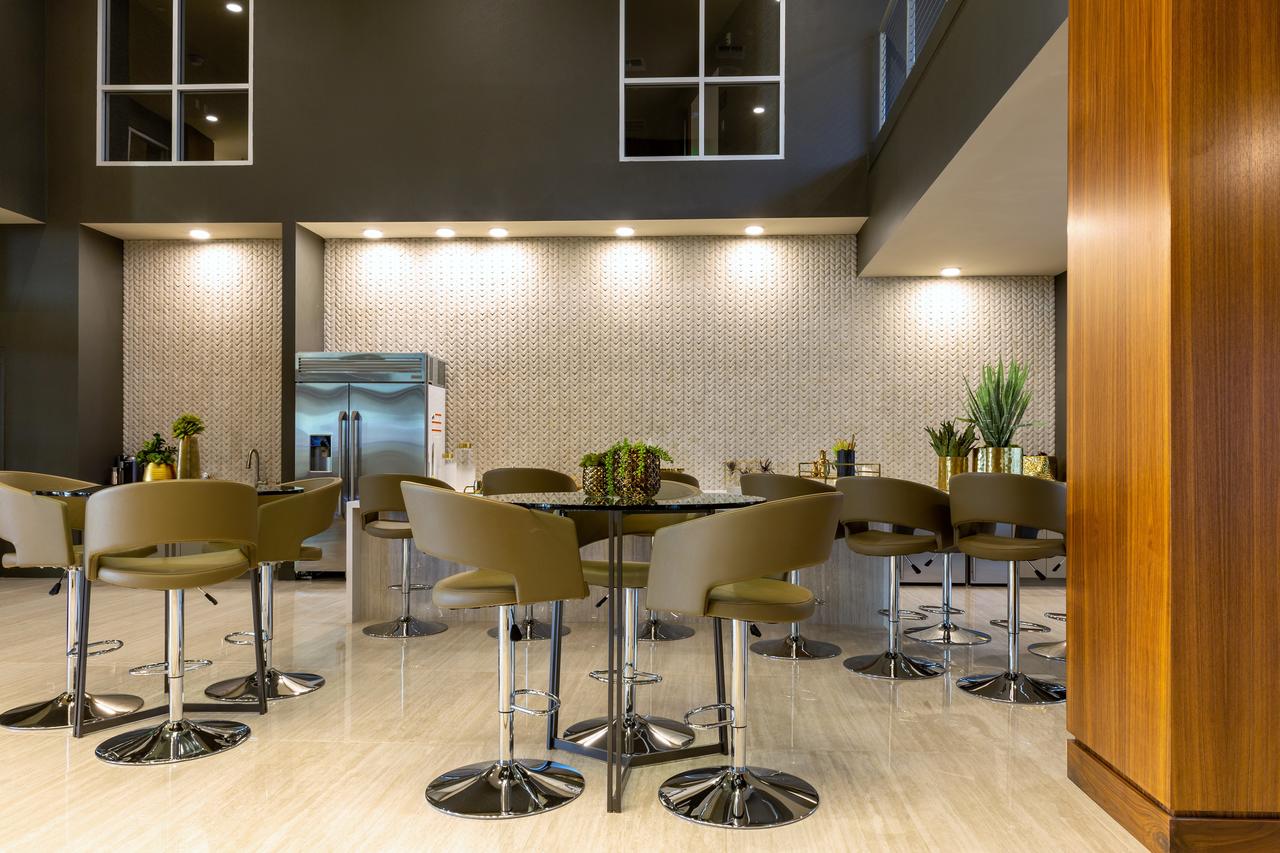 Stay Alfred At The District - thumb 27