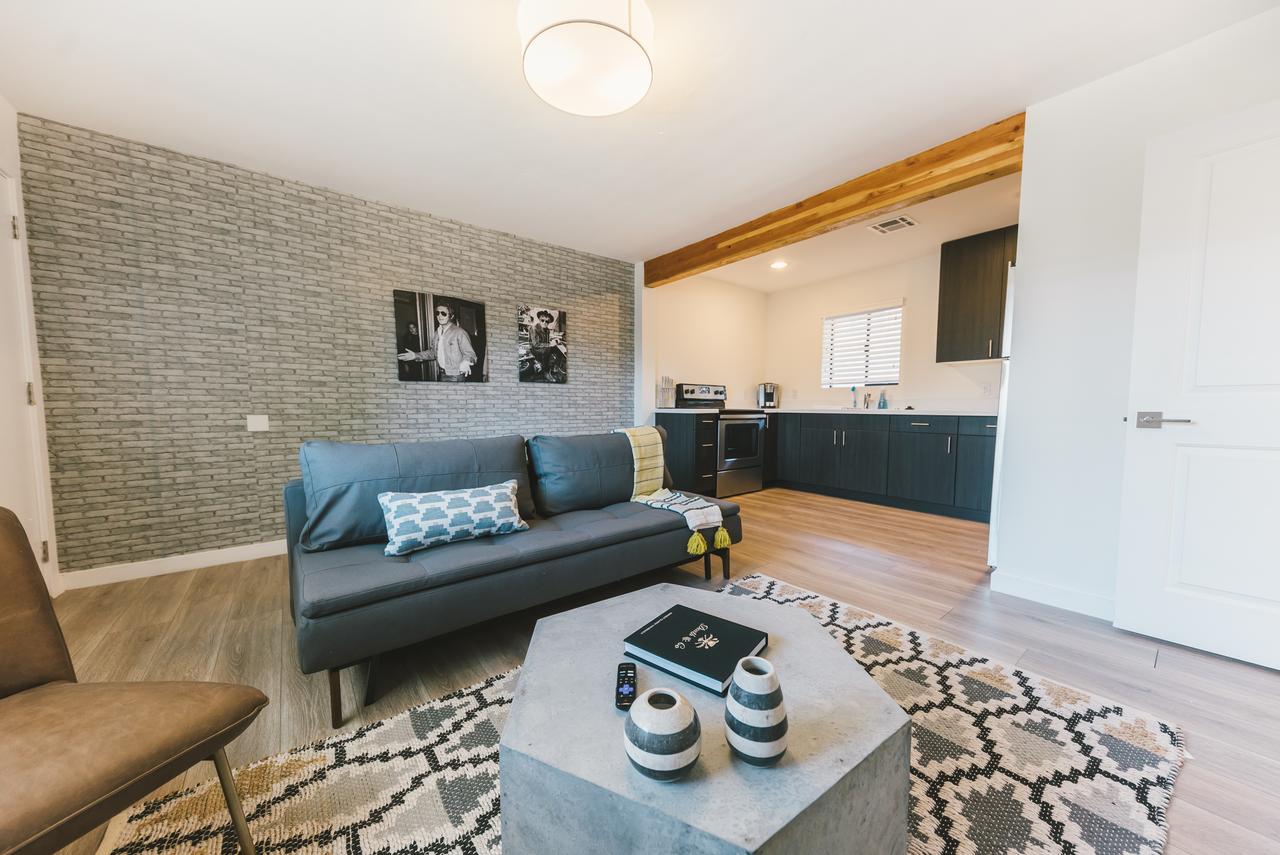 XVIII Sublime 1BR In Phx Roosevelt Row District - thumb 2
