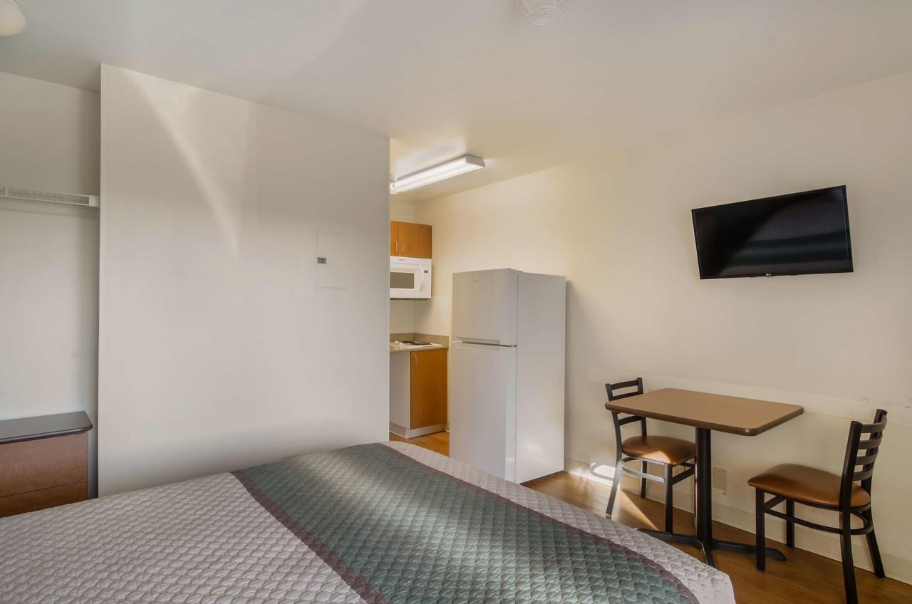 HomeTowne Studios Denver - Airport/Aurora - thumb 9