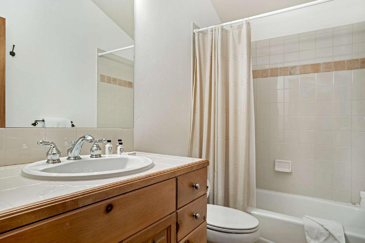 Bachelor Springs 178 - thumb 19