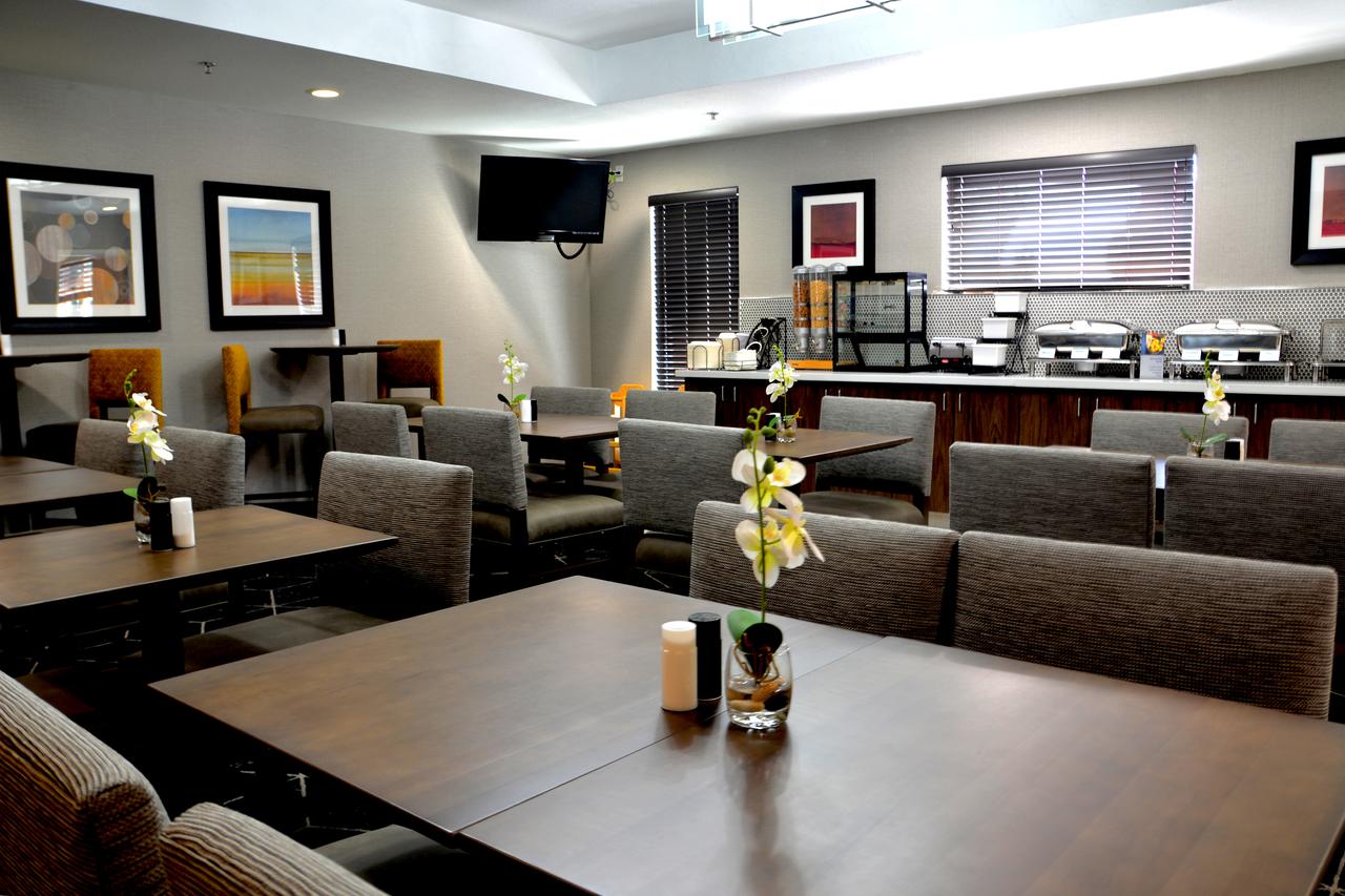 Best Western Plus Gateway Inn & Suites - Aurora - thumb 7
