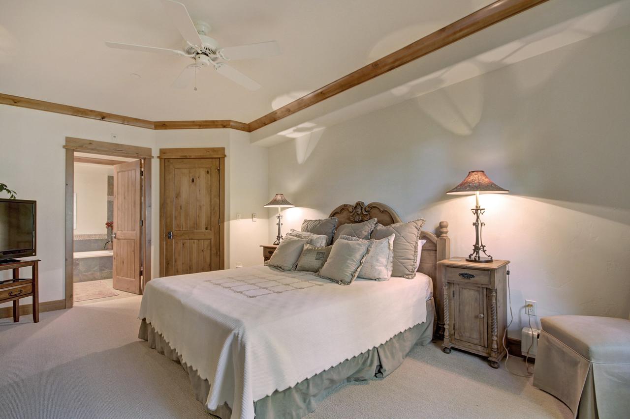 Settler's Lodge 204 - thumb 1