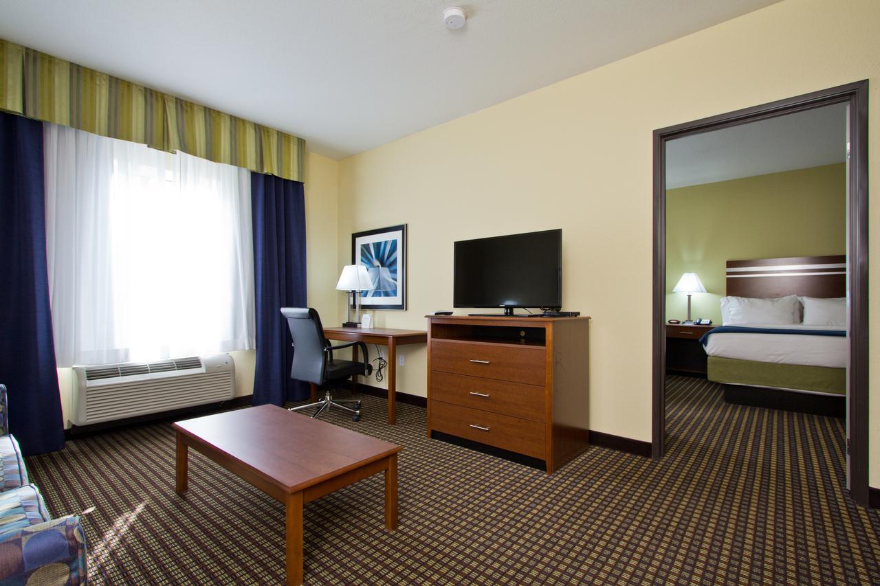 Holiday Inn Express And Suites Denver East Peoria Street - thumb 29