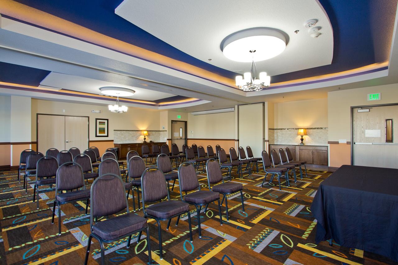 Holiday Inn Express And Suites Denver East Peoria Street - thumb 31