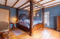 Booking Advertising-distr-co Tourism House