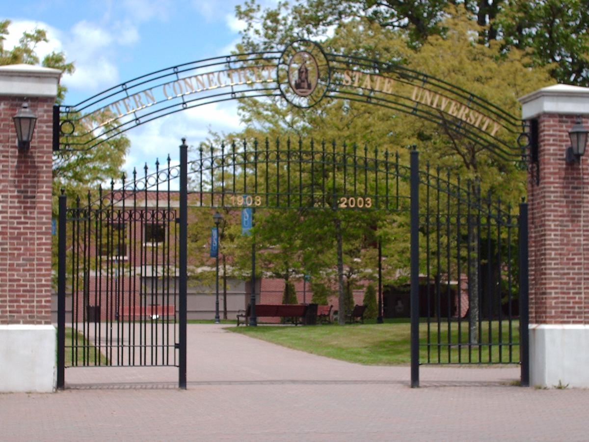 Maron Hotel & Suites - thumb 16