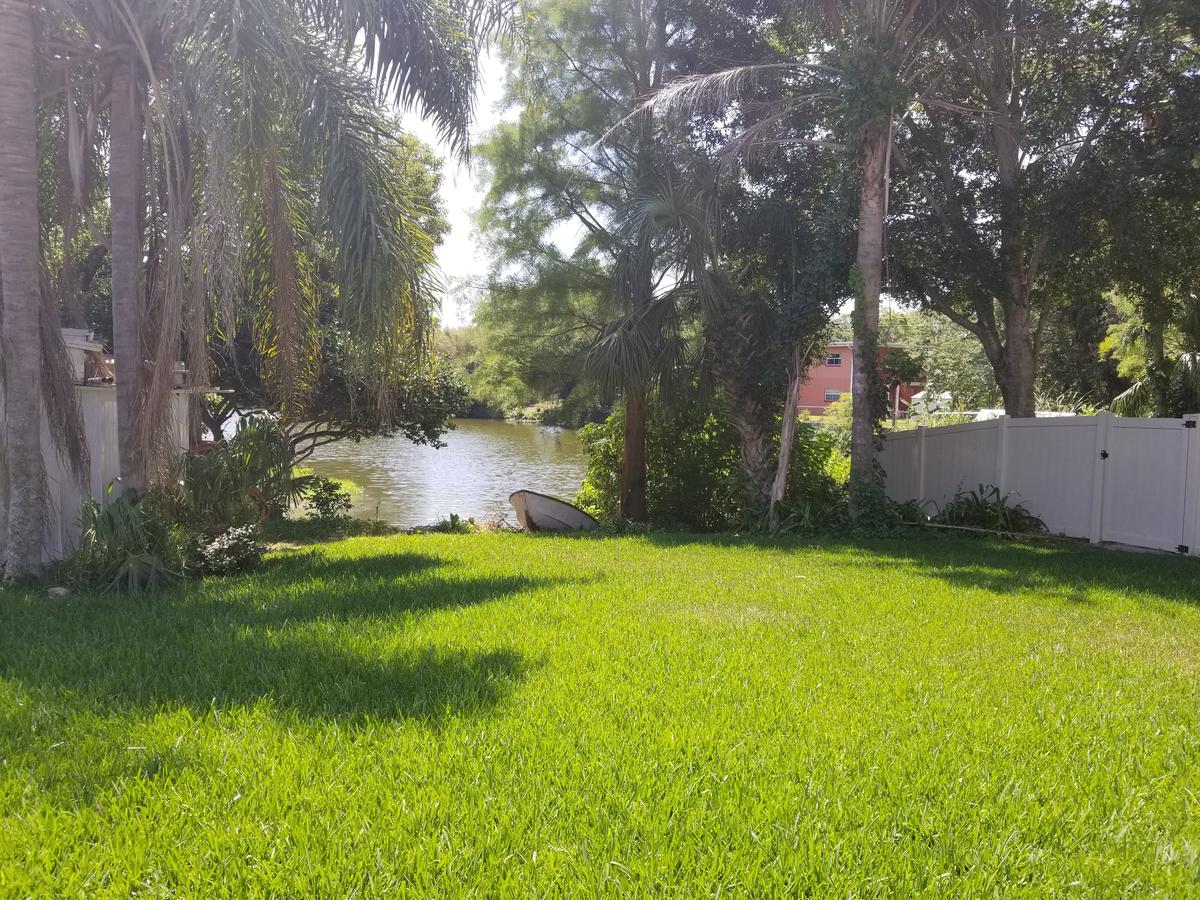 J & S Oasis - thumb 11