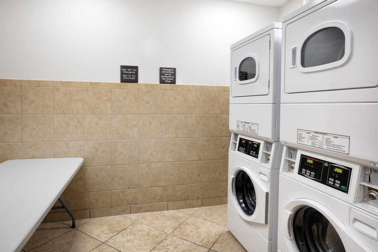 Hampton Inn West Palm Beach Central Airport - thumb 9