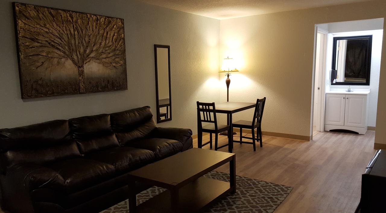 Tricove Inn & Suites - thumb 8