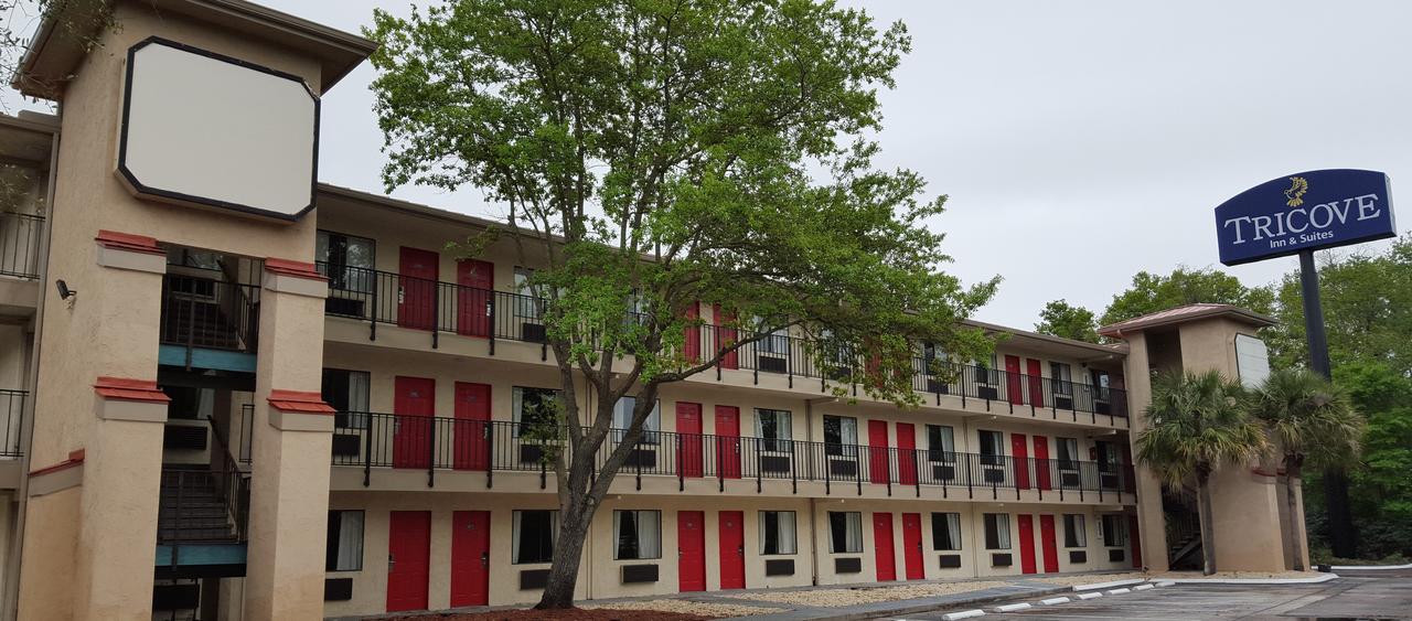 Tricove Inn & Suites - thumb 7