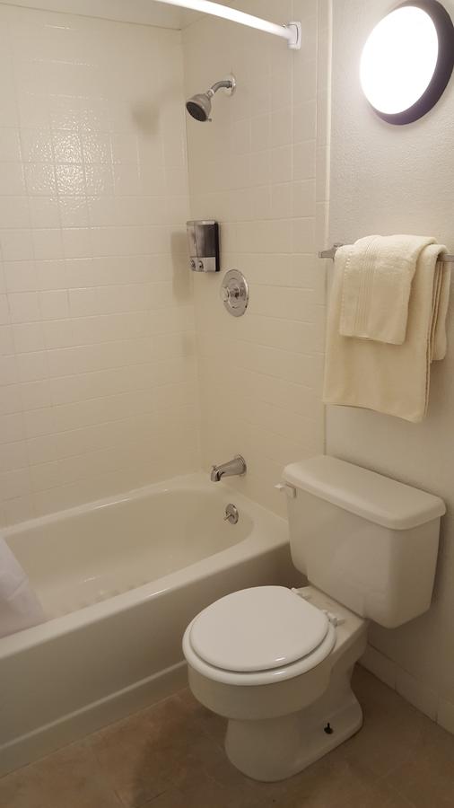 Tricove Inn & Suites - thumb 19