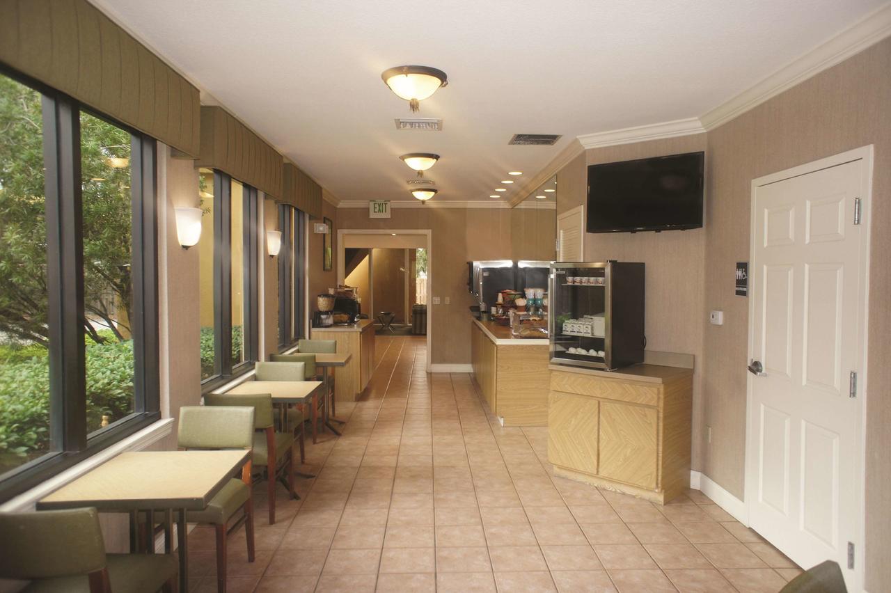 La Quinta Inn By Wyndham Daytona Beach/Intl Speedway - thumb 16