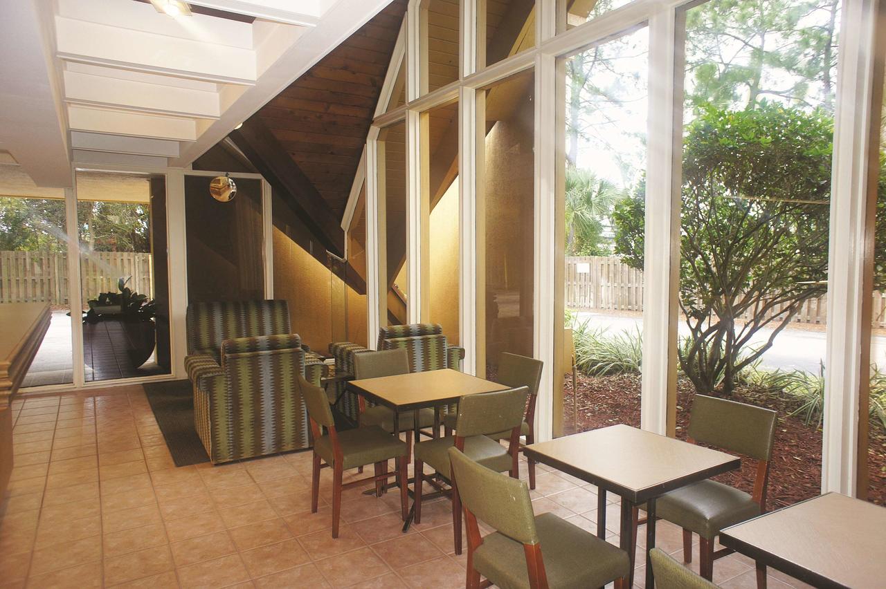 La Quinta Inn By Wyndham Daytona Beach/Intl Speedway - thumb 23