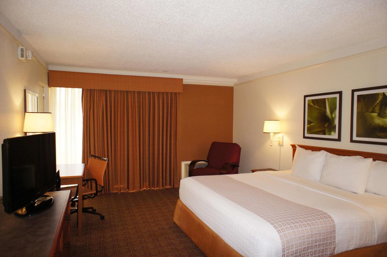 La Quinta Inn By Wyndham Daytona Beach/Intl Speedway - thumb 27