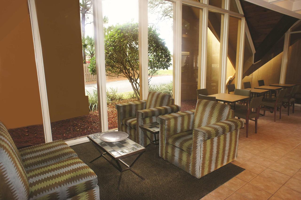 La Quinta Inn By Wyndham Daytona Beach/Intl Speedway - thumb 9