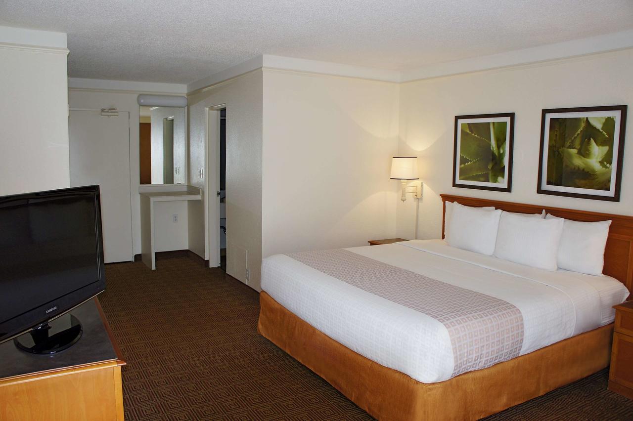 La Quinta Inn By Wyndham Daytona Beach/Intl Speedway - thumb 25